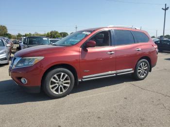  Salvage Nissan Pathfinder