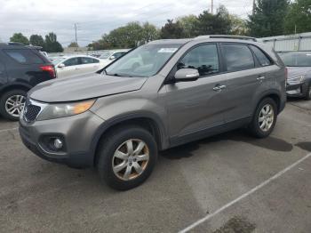  Salvage Kia Sorento