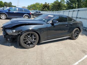  Salvage Ford Mustang