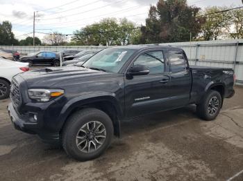  Salvage Toyota Tacoma