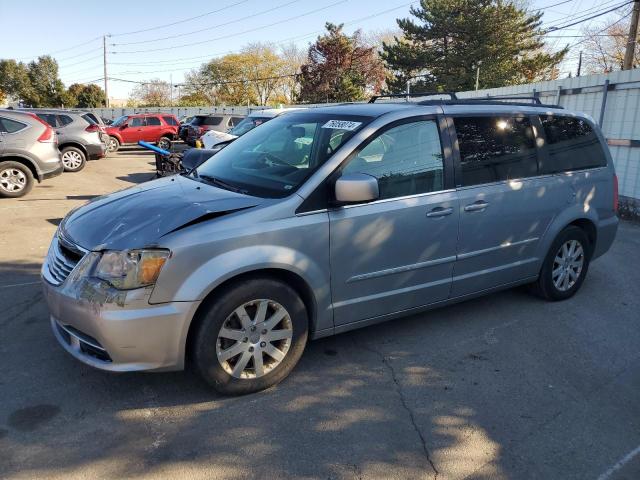  Salvage Chrysler Minivan