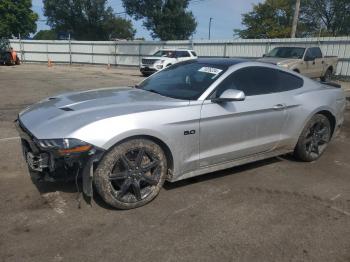  Salvage Ford Mustang