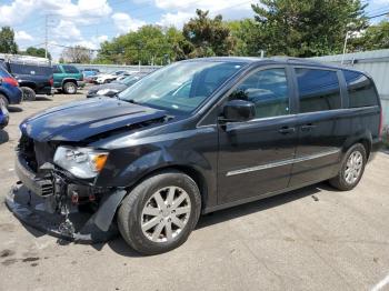  Salvage Chrysler Minivan