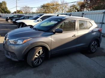  Salvage Nissan Kicks