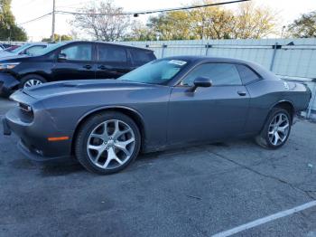  Salvage Dodge Challenger