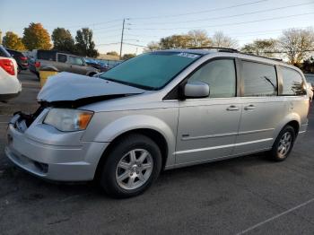  Salvage Chrysler Minivan