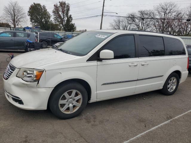  Salvage Chrysler Minivan