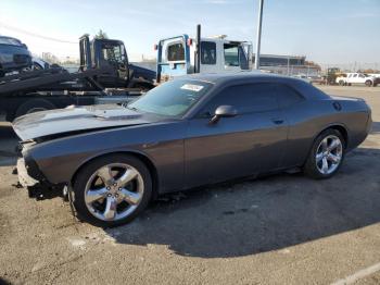  Salvage Dodge Challenger