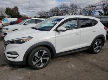  Salvage Hyundai TUCSON