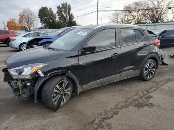  Salvage Nissan Kicks