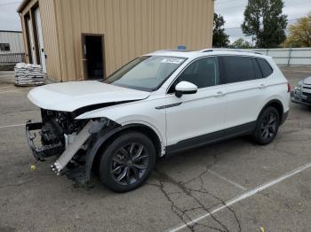  Salvage Volkswagen Tiguan