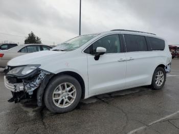  Salvage Chrysler Minivan