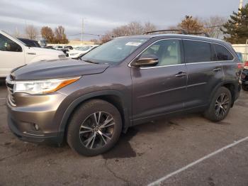  Salvage Toyota Highlander