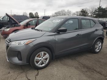  Salvage Nissan Kicks