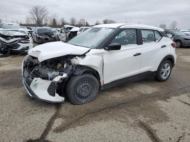  Salvage Nissan Kicks