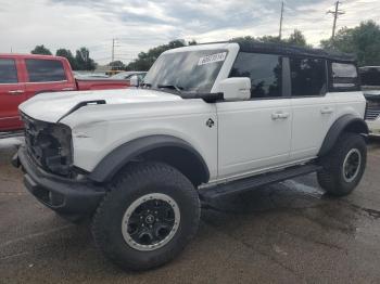  Salvage Ford Bronco