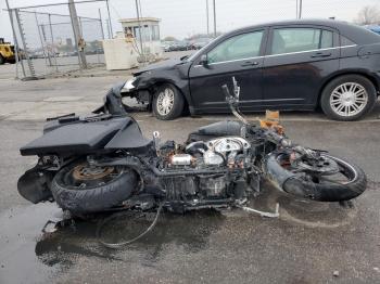  Salvage Harley-Davidson Fl