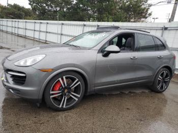  Salvage Porsche Cayenne