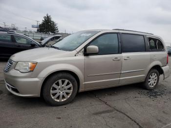  Salvage Chrysler Minivan