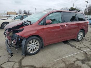  Salvage Toyota Sienna