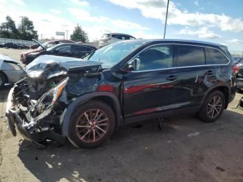  Salvage Toyota Highlander