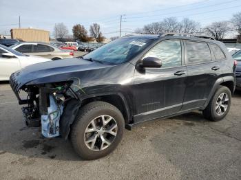  Salvage Jeep Cherokee