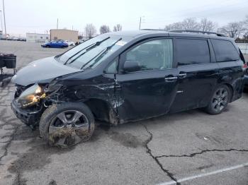  Salvage Toyota Sienna