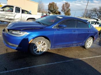  Salvage Chrysler 200