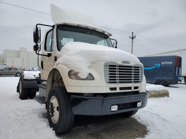  Salvage Freightliner M2 106 Med