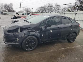  Salvage Ford Fiesta