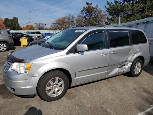  Salvage Chrysler Minivan