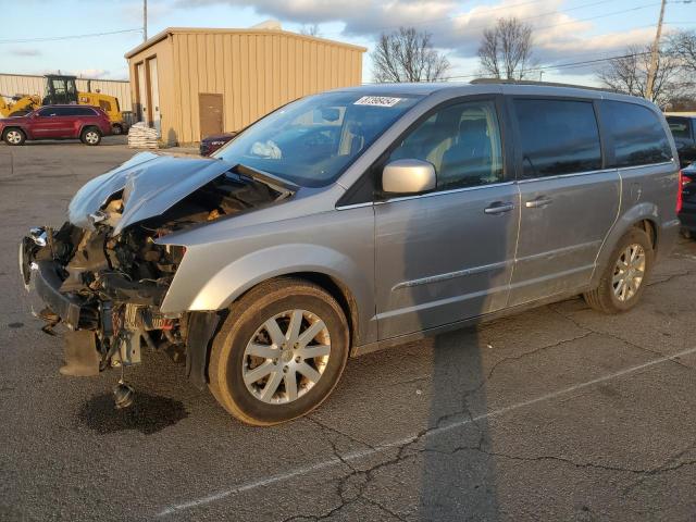  Salvage Chrysler Minivan