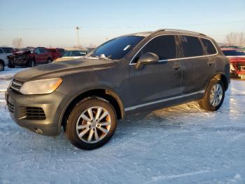  Salvage Volkswagen Touareg