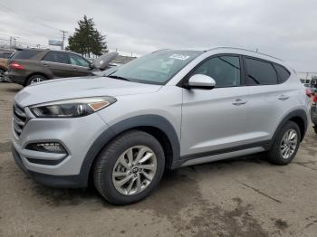  Salvage Hyundai TUCSON