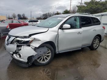  Salvage Nissan Pathfinder