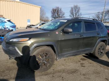  Salvage Jeep Cherokee