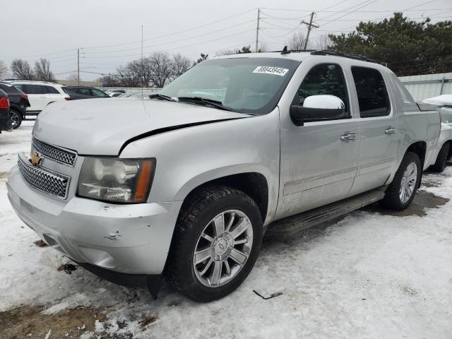  Salvage Chevrolet Avalanche