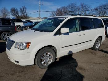  Salvage Chrysler Minivan