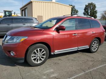  Salvage Nissan Pathfinder