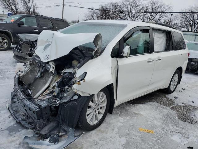  Salvage Toyota Sienna