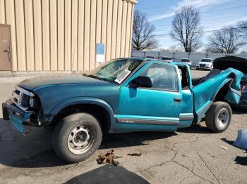  Salvage Chevrolet S-10