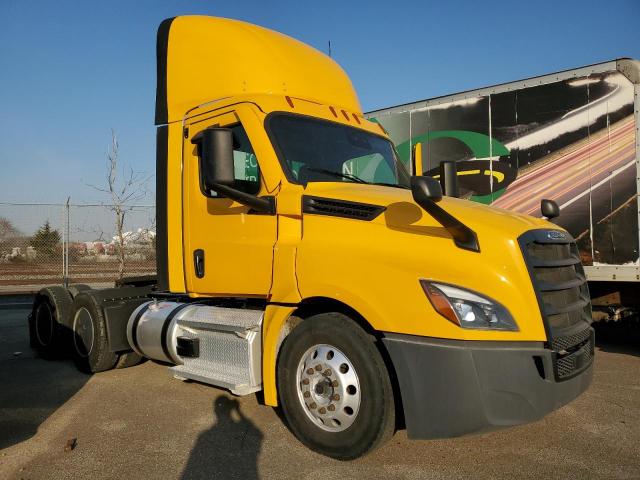  Salvage Freightliner Cascadia