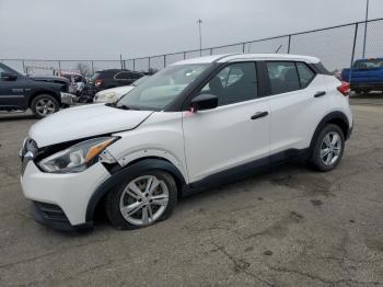  Salvage Nissan Kicks