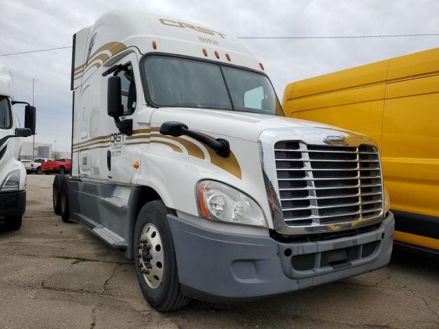 Salvage Freightliner Cascadia 1