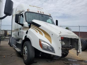  Salvage Freightliner Cascadia 1