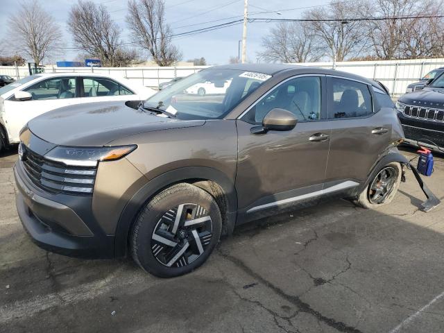  Salvage Nissan Kicks