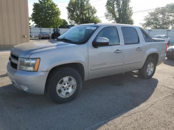  Salvage Chevrolet Avalanche