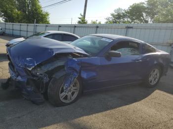  Salvage Ford Mustang