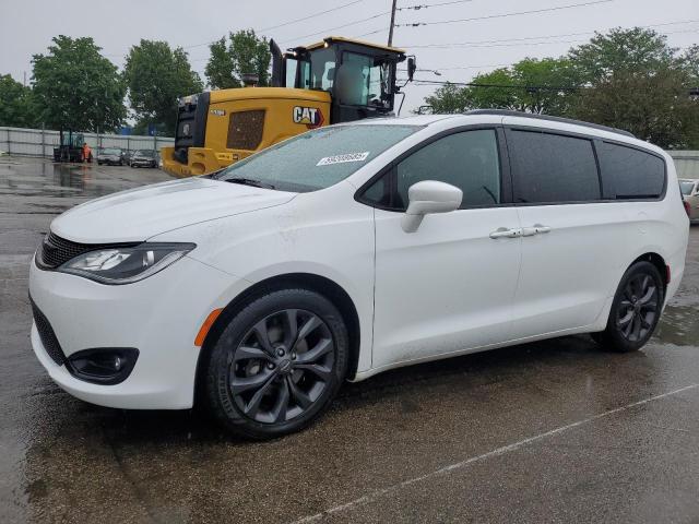  Salvage Chrysler Pacifica