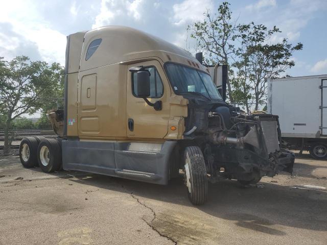  Salvage Freightliner Cascadia 1